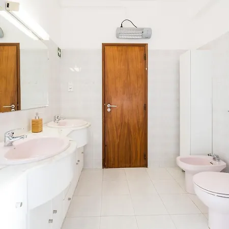 Two Bedroom Urban Apartament