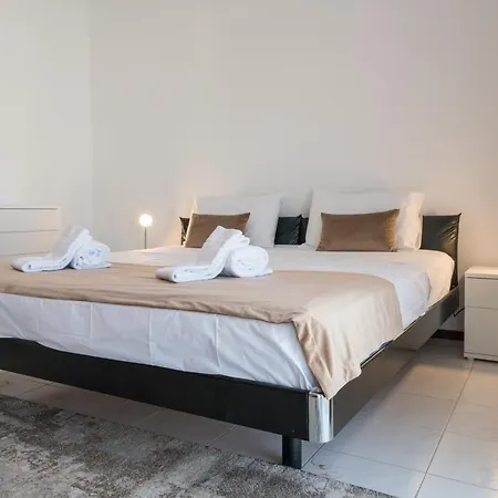 Apartament Two Bedroom Urban Lagos